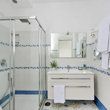 San Nicola 3* Ανακάπρι